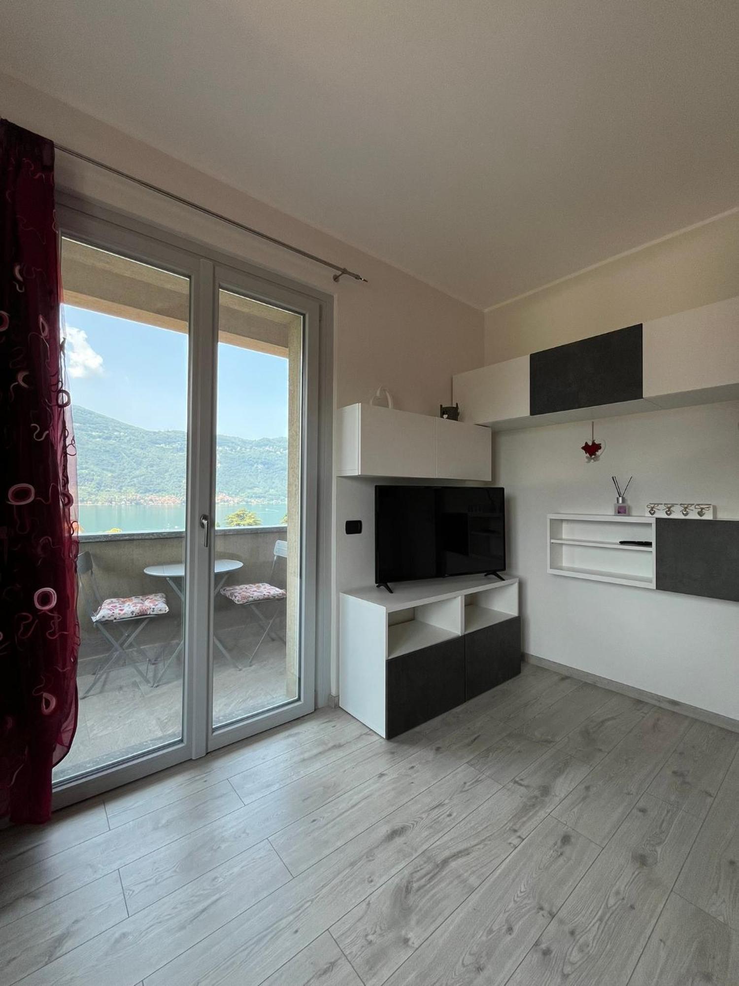 2 Cuori Al Lago - Appartamento In Villetta Singola مانديلو ديل لاريو المظهر الخارجي الصورة