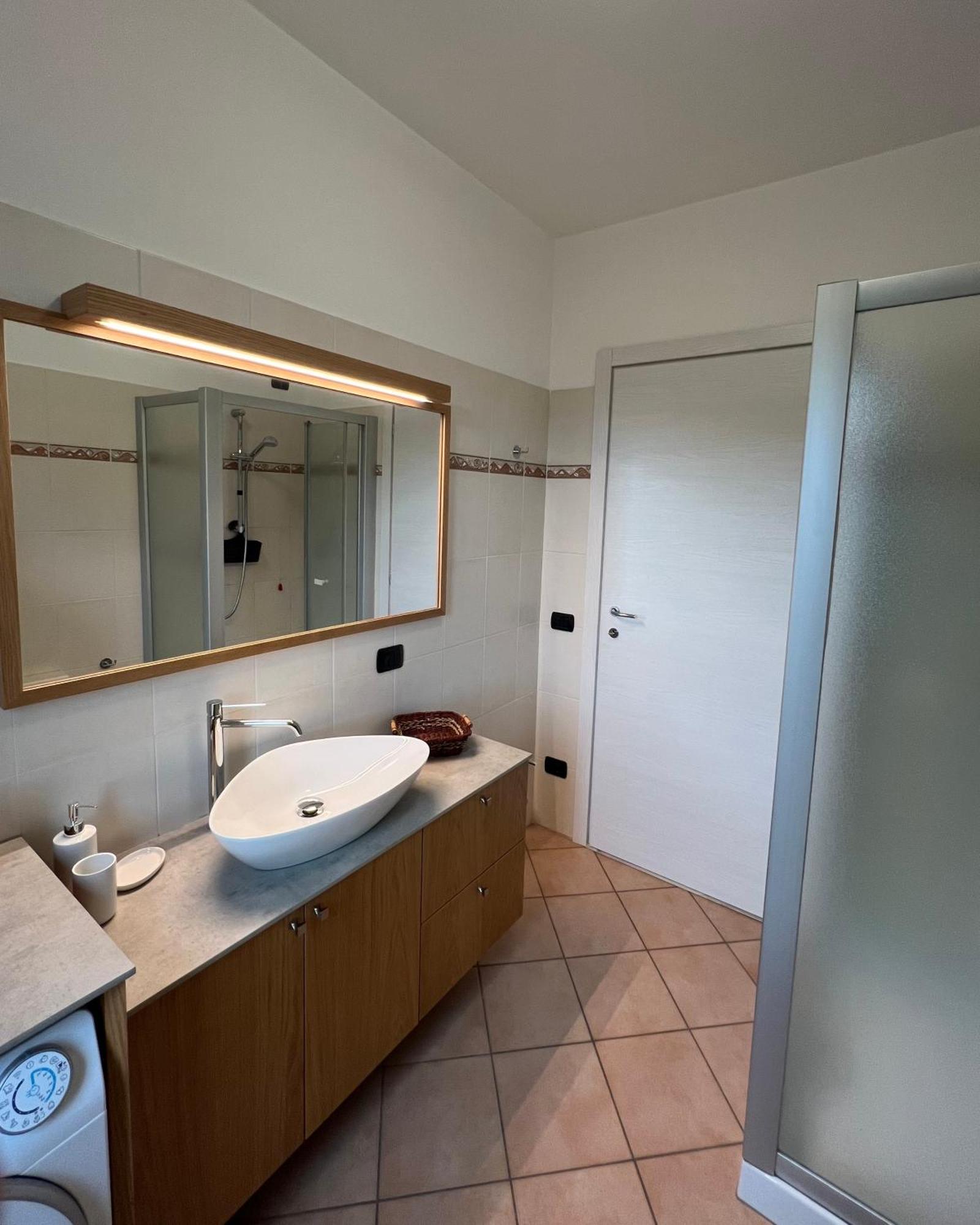 2 Cuori Al Lago - Appartamento In Villetta Singola مانديلو ديل لاريو المظهر الخارجي الصورة