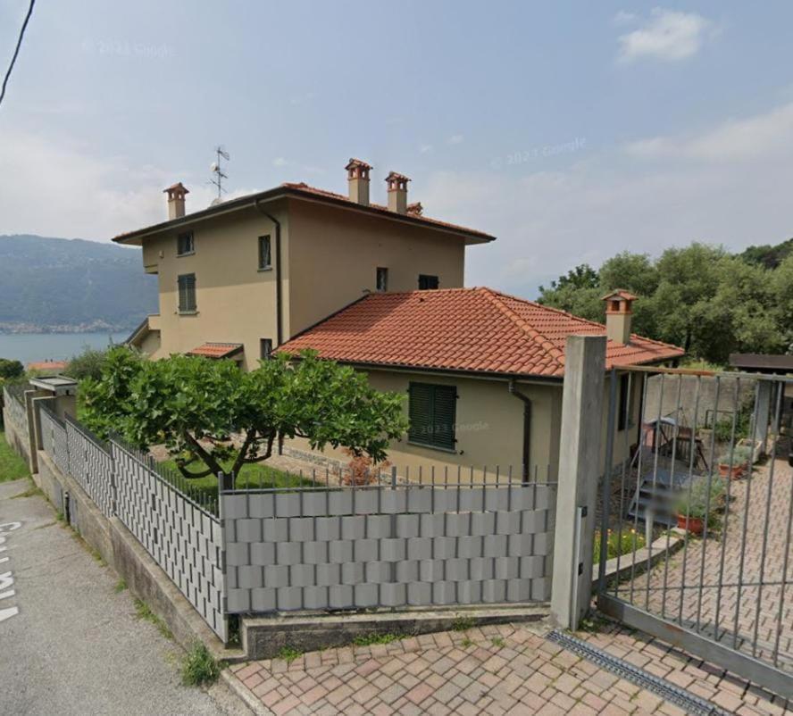 2 Cuori Al Lago - Appartamento In Villetta Singola مانديلو ديل لاريو المظهر الخارجي الصورة
